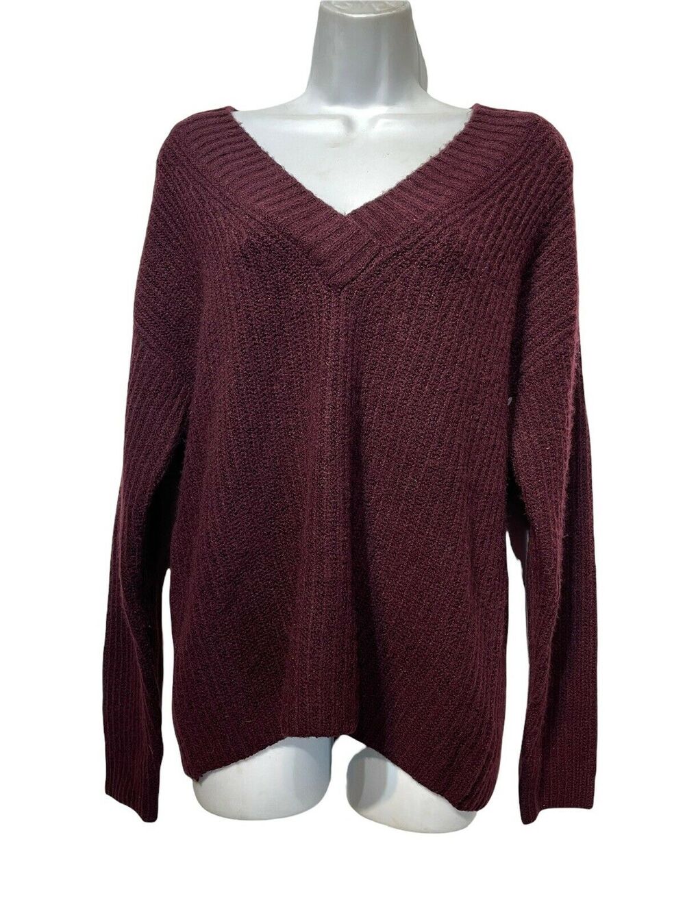 Chelsea 28 Womens Size S Burgundy Wool Blend V-Neck Ribbed Pullover Sweater